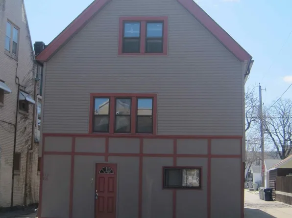 819 E. Center St., 819 E Center St #819, Milwaukee, WI 53212