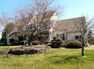 35 Red Schoolhouse Rd, Lebanon, NJ 08833