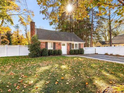 4 E Rogues Path, Huntington Station, NY, 11746
