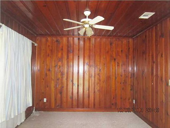 3rd image of 110 Ariola Ave