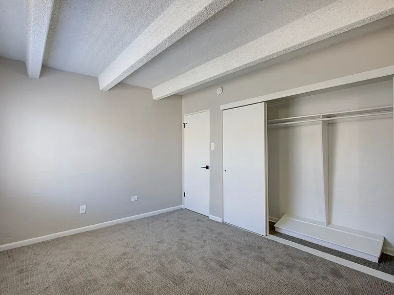 Pearl Street Flats — Photo 5