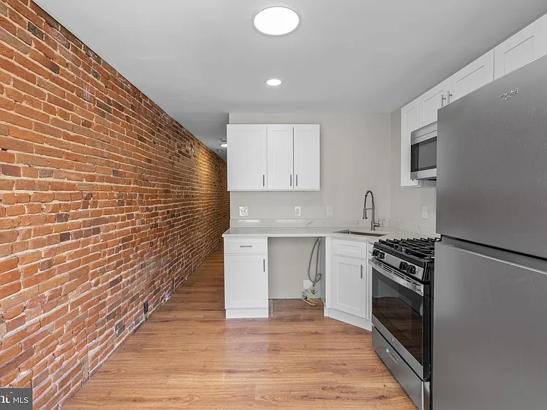 1305 Light St #2 — Photo 20