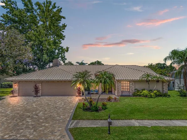119 Woodcreek Dr S, Safety Harbor, FL 34695