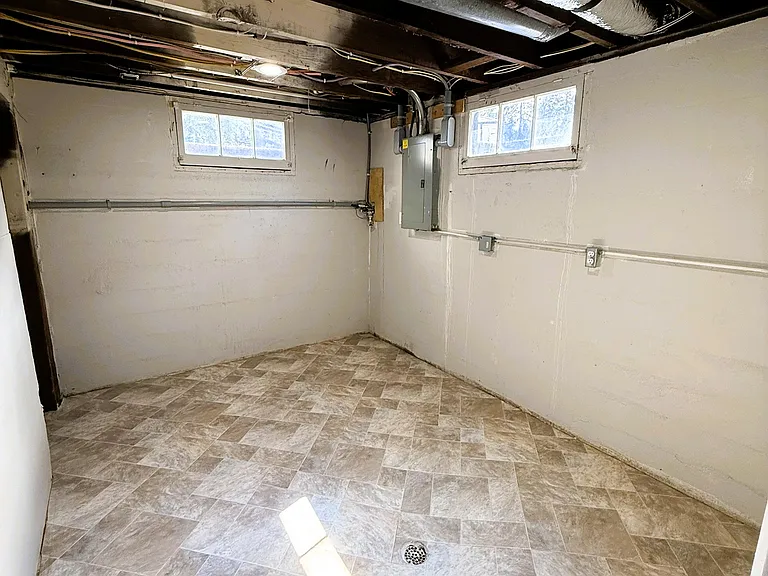 14402 Washington Ave SW #1 — Photo 26
