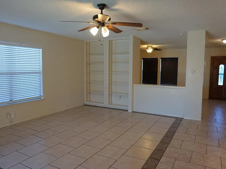 7515 Foss Mdws — Photo 8