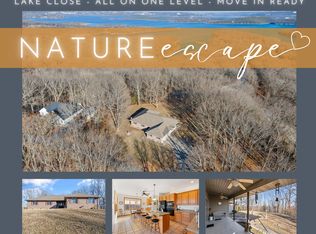 60 Lovers Ln, Branson West, MO 65737