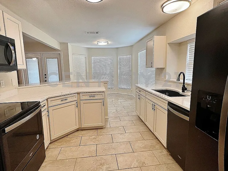 4808 Waxwing Dr — Photo 12