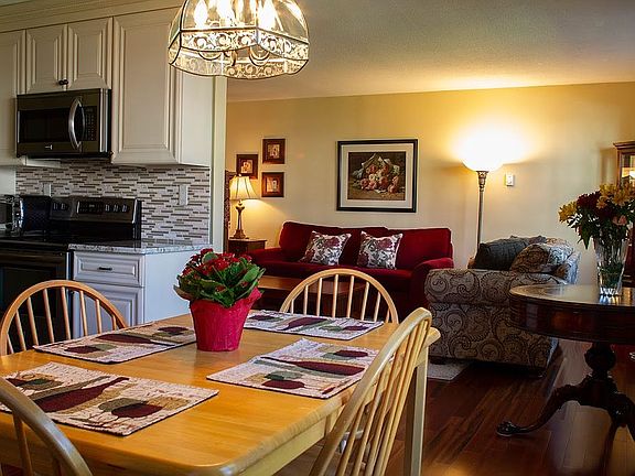 Open floor plan LR to DR