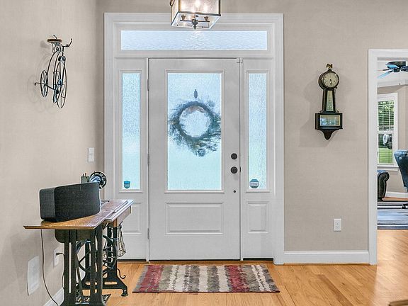 4th image of 922 Wax Myrtle Ct