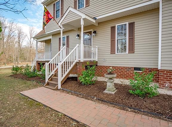 2nd image of 15601 Corte Castle Ct