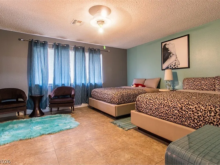 1812 Niblick Cir — Photo 9