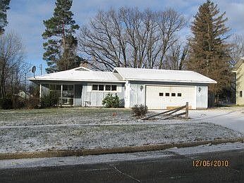 1st image of 11 Parkridge Dr