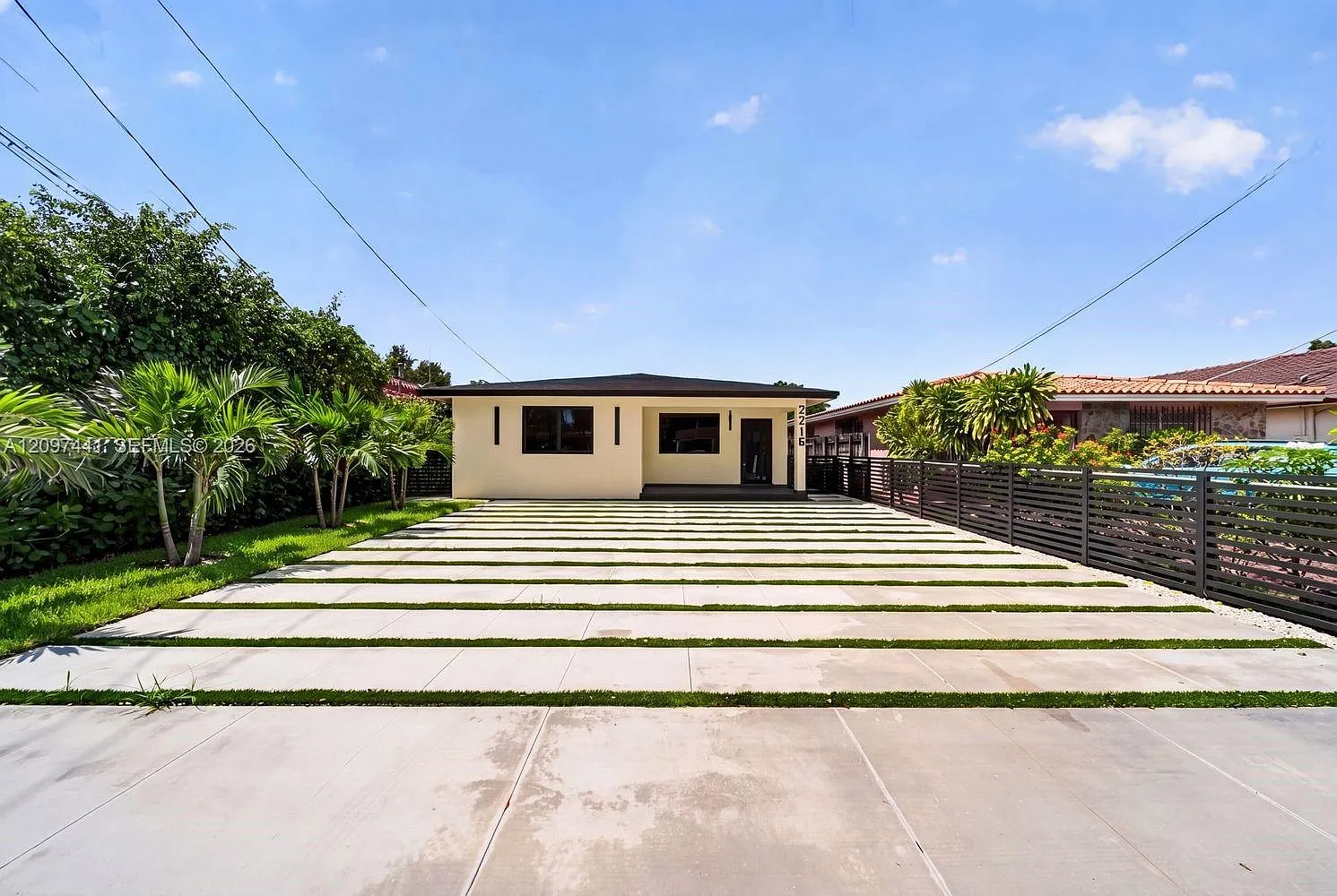 Coral Way Park Sec B — Photo 1