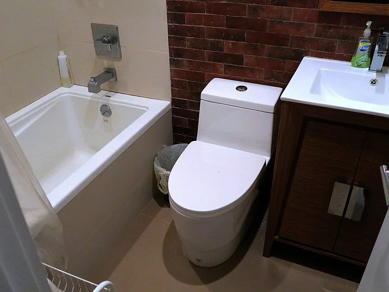 112 Manhattan Ave #3R — Photo 13