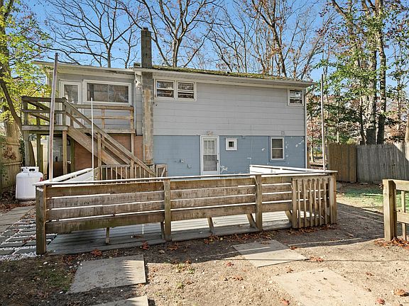 3rd image of 38 Birch St
