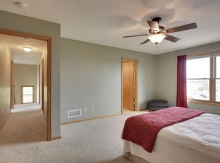 1625 Sandbar Cir, Waconia, MN 55387