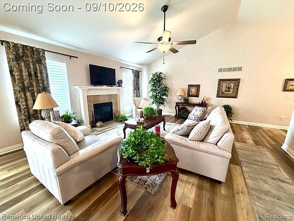 5th image of 952 Preserve Ln