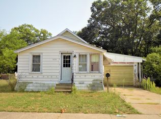 1031 James Ave, Muskegon, MI 49442