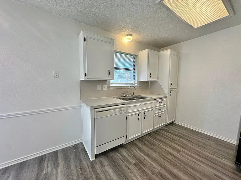 2703 Sidewinder Dr — Photo 9
