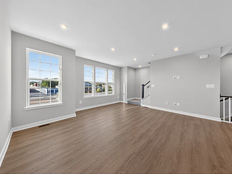 240 E Main St — Photo 28