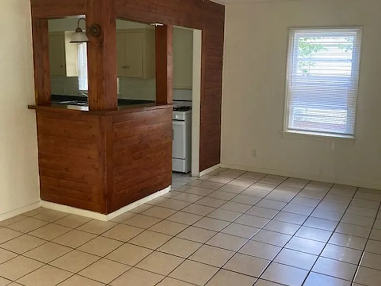 330 Belvedere Dr — Photo 7