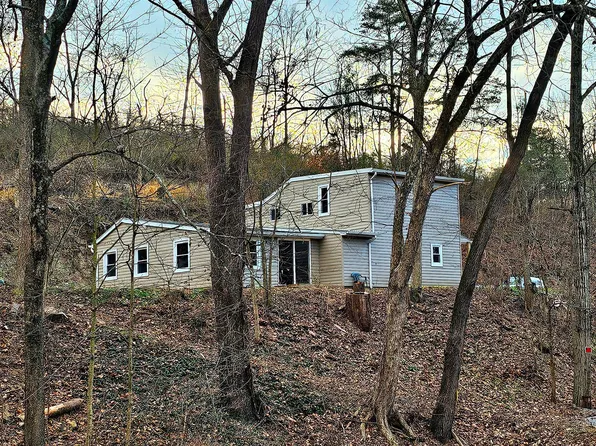 14 Morris Rd, Duncannon, PA 17020
