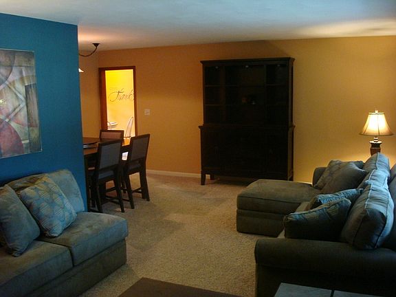 3rd image of 1006 Saint Andrews Way