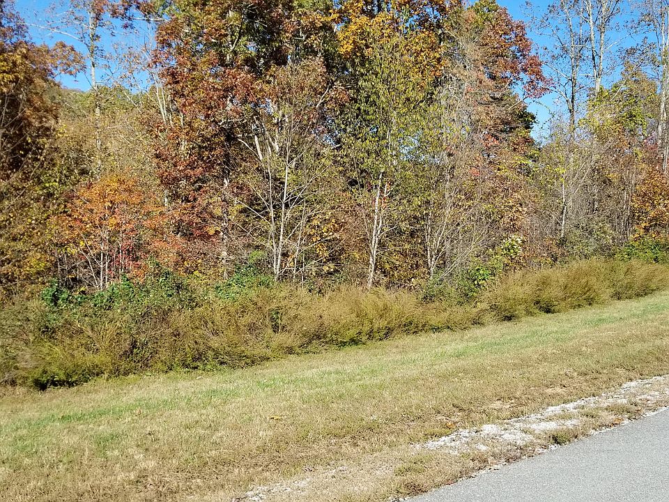 1st image of 319 W Mountain Dr