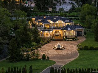 333 E Shore Road, Kings Point, NY 11023