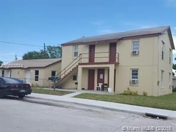 900 Avenue H Unit 4, West Palm Beach, FL 33404