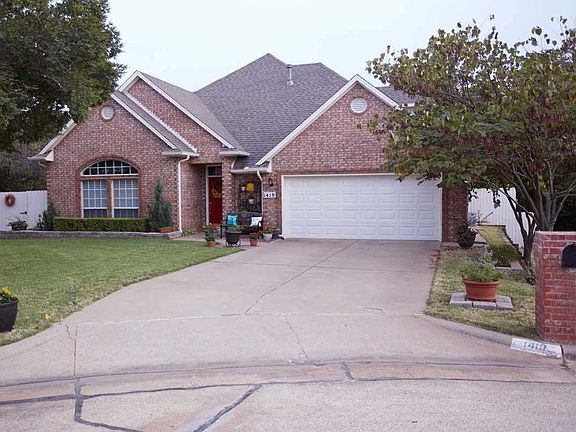 2nd image of 1419 Oakfield Ct