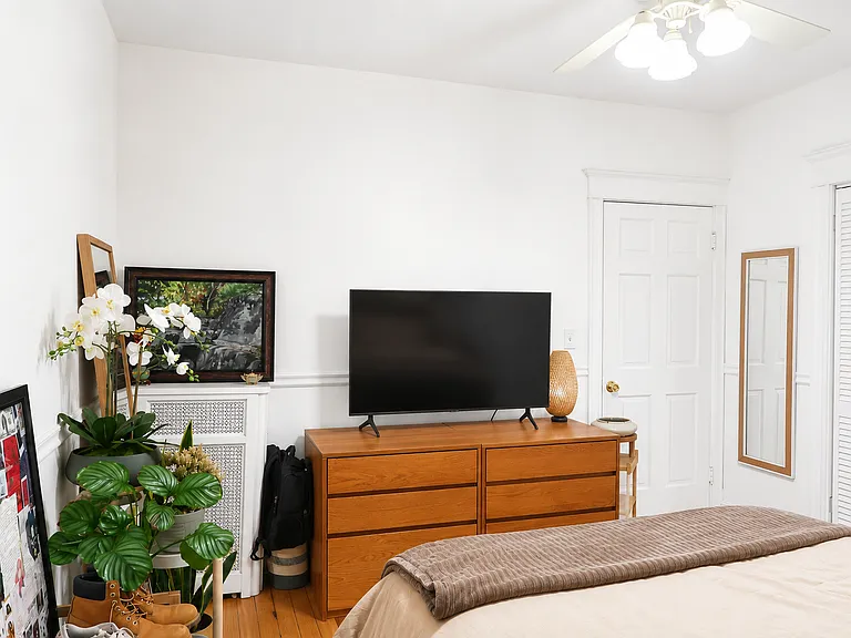 176 Naples Rd #8 — Photo 8