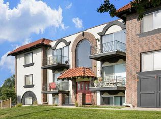 9819 Locust St #6, Kansas City, MO 64131