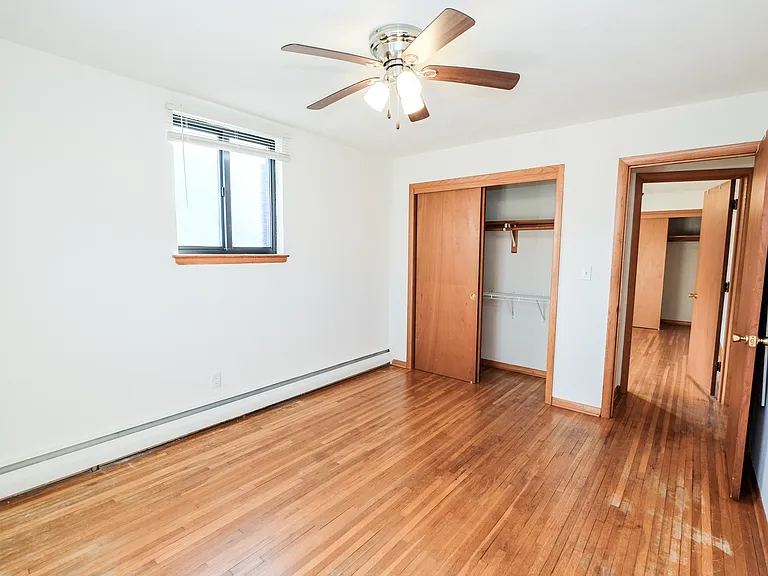 Randolph Apartments — Photo 36