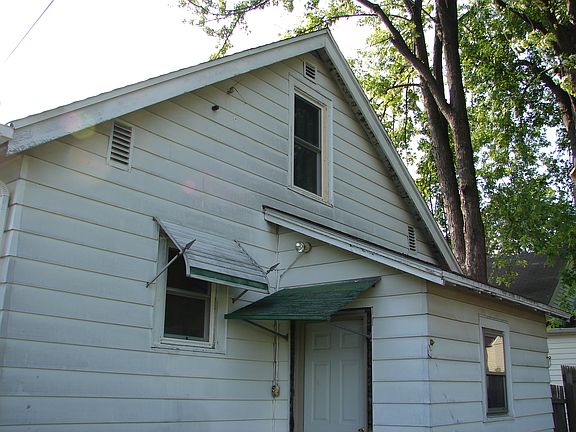 2nd image of 411 S Academy St