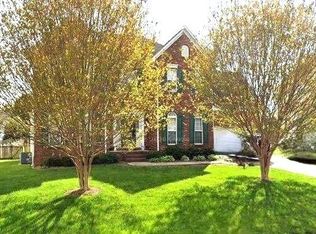 4340 Southern Oak Dr, High Point, NC 27265