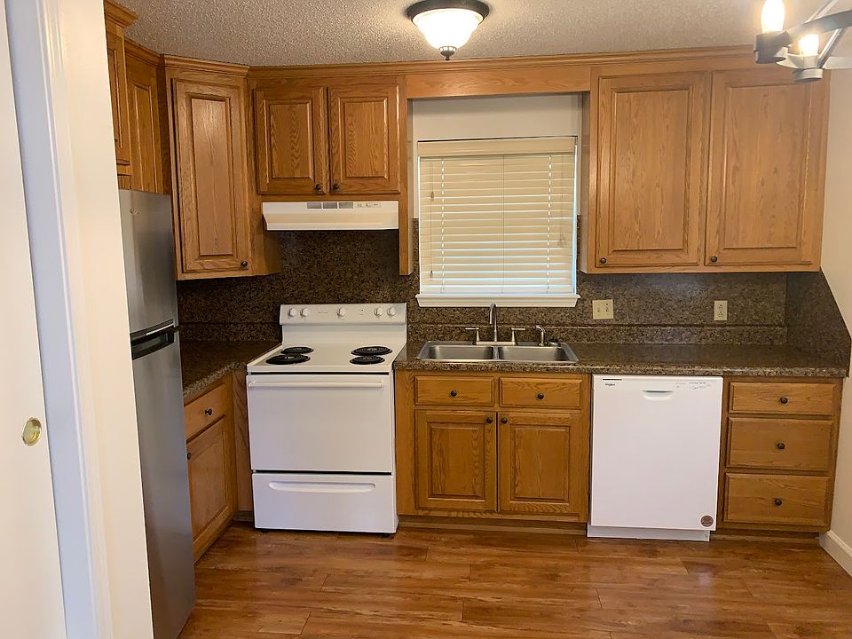 1st image of 602 N Knoxville Ave #602