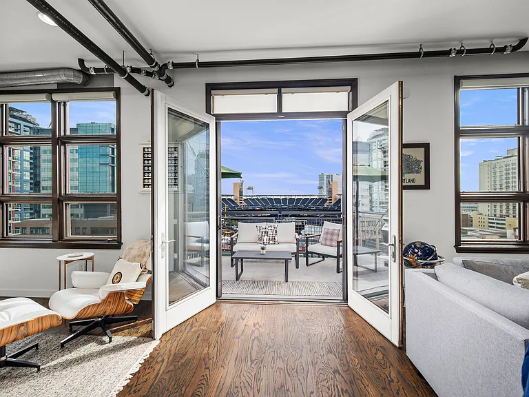 877 Island Ave #907 — Photo 31