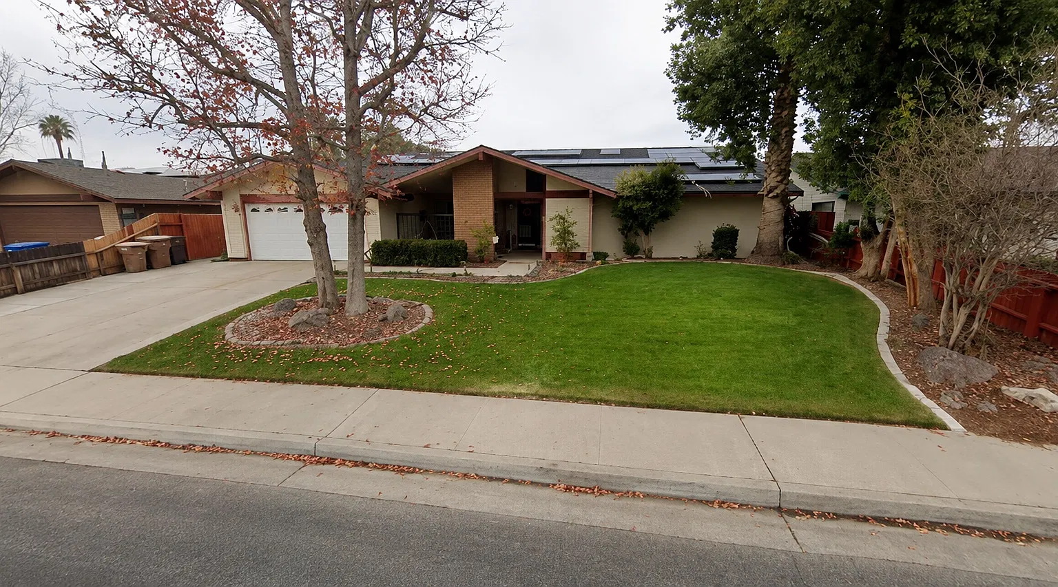 7101 School House Ln — Photo 1