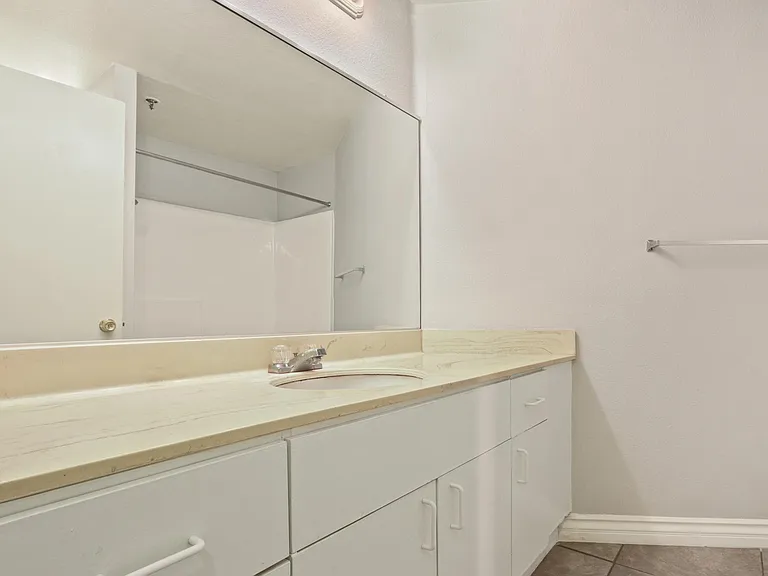 Tuscani Villas — Photo 12
