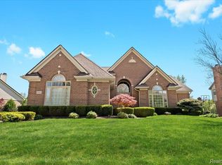 48491 Inveraray Rd, Canton, MI 48188