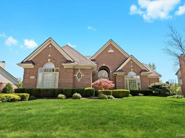 48491 Inveraray Rd, Canton, MI 48188
