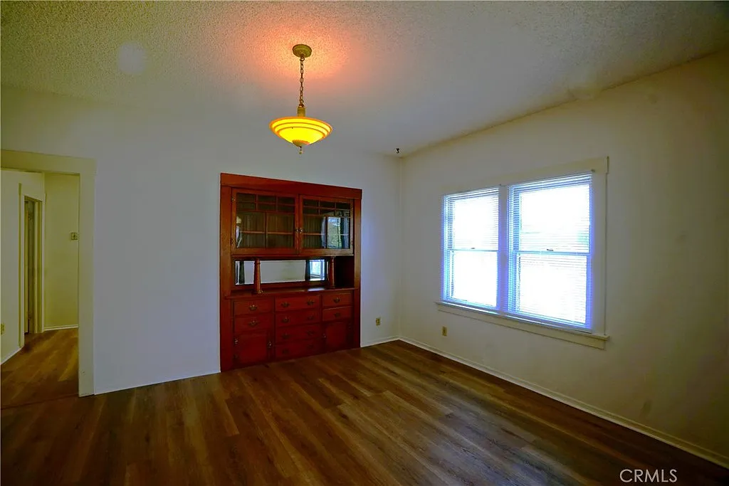 3 bed, 2.0 bath, 1288 sqft, $2,950 — Photo 3