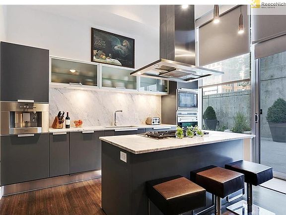 5th image of 4646 Broadway #1