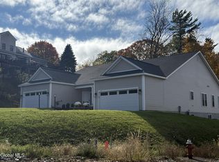 227 Cemetery Rd, Troy, NY 12182