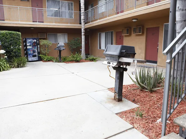 CHA - Terrace at the Village, 11920 Chandler Blvd #214, Valley Village, CA 91607