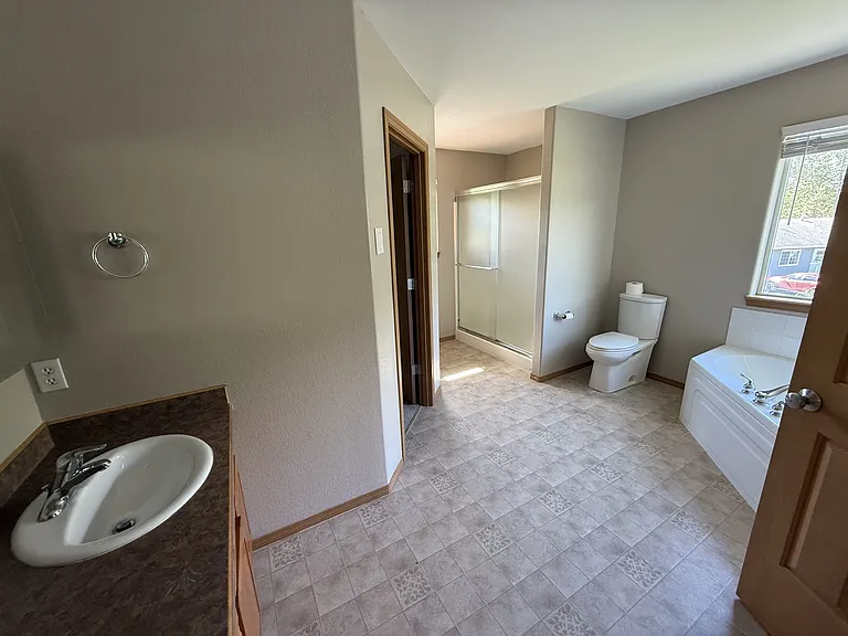 335 N Roy Cir — Photo 11