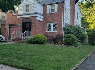 1229 Kensington Rd, Teaneck, NJ 07666