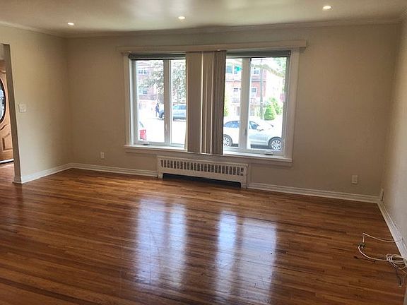 3rd image of 19727 53rd Ave