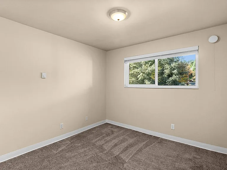 Bergen Apartments — Photo 18